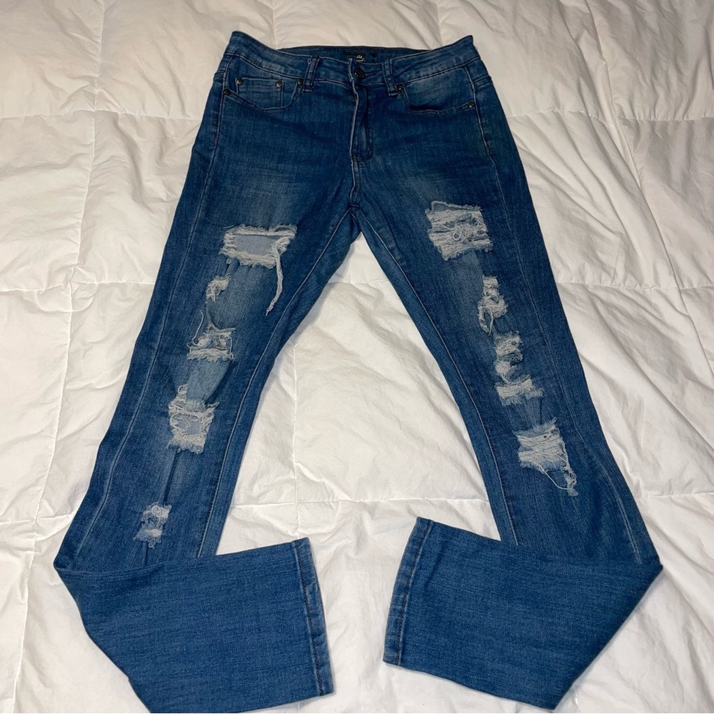 Women’s Ripped Skinny Jeans